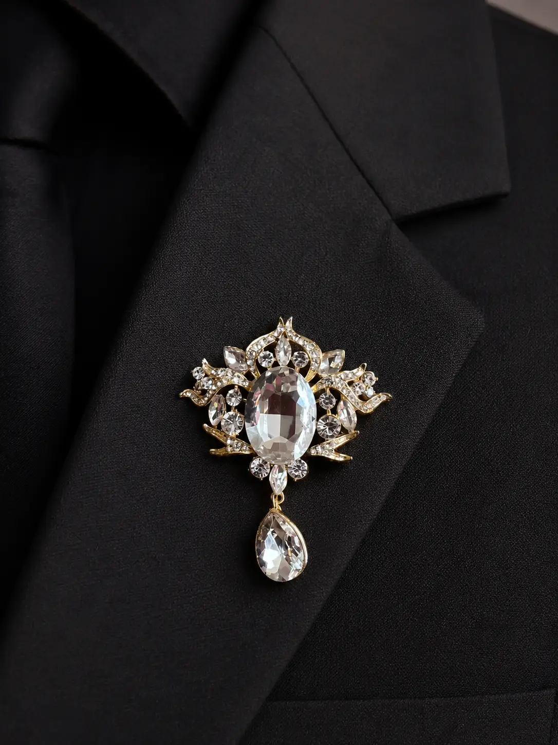 Royal Crystal Crest