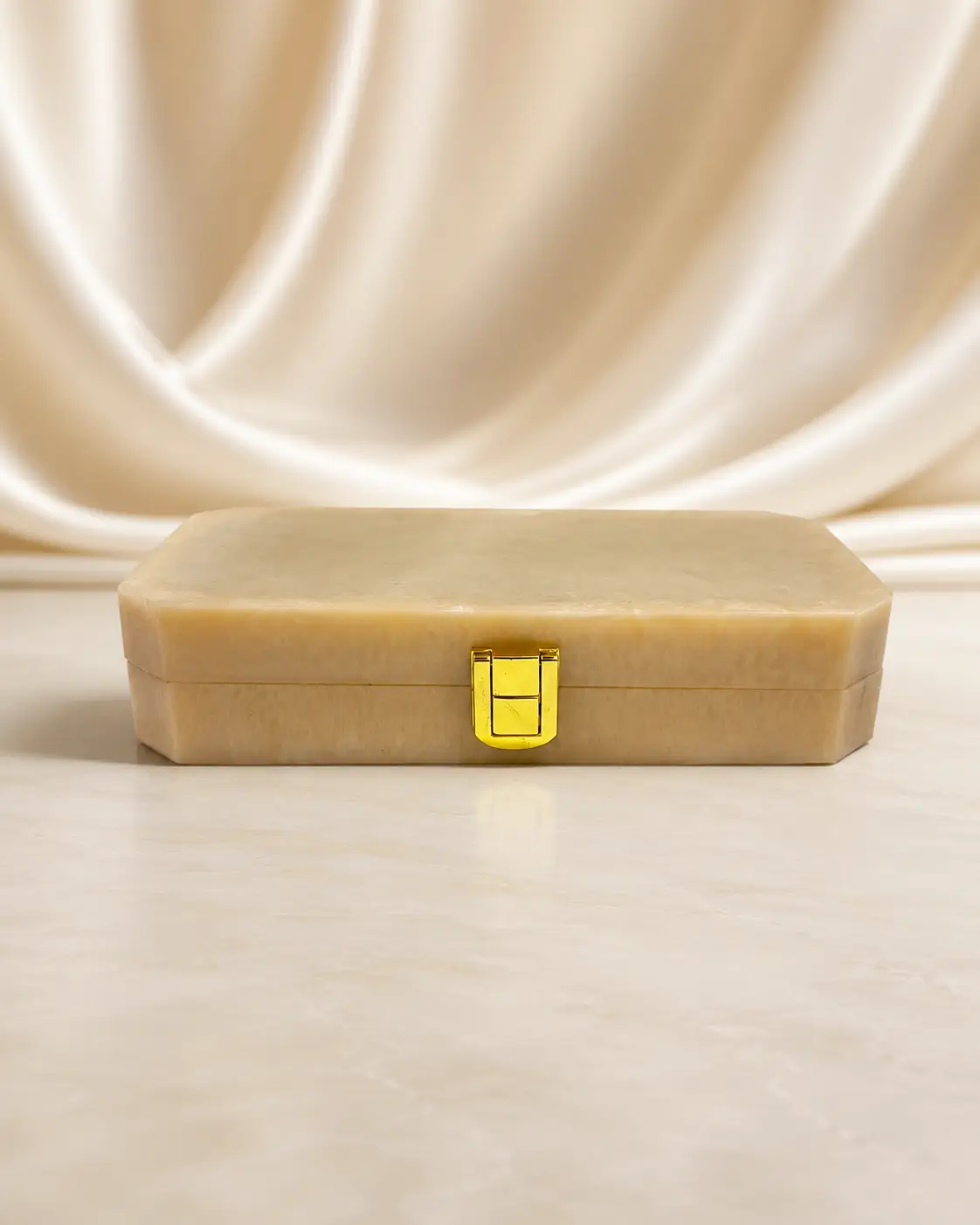 Royal Velvet Cash Box