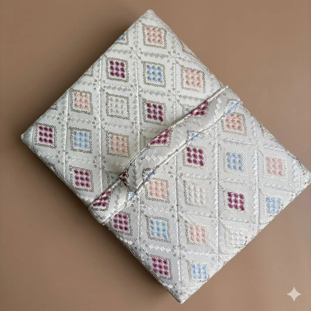 White Multi-Pouch Organiser