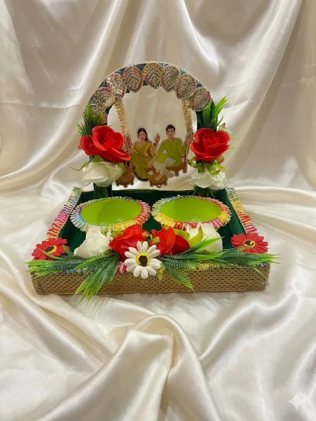 The Rosebower Emerald Velvet Platter