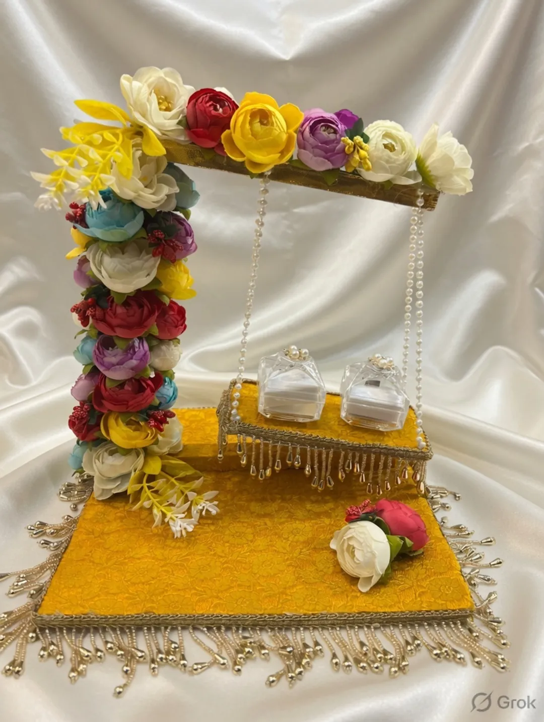Sunshine Bloom Swing Ring Platter