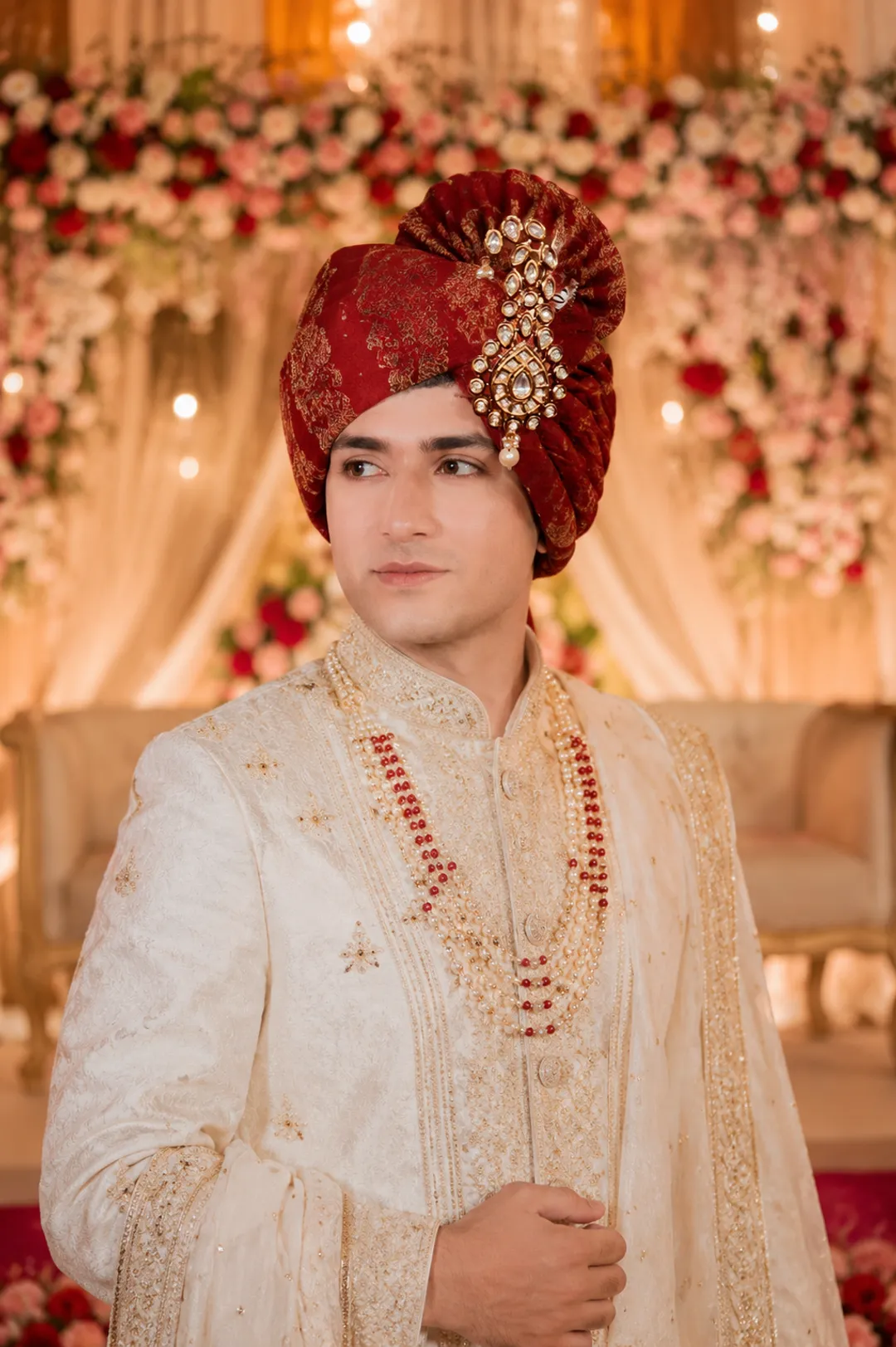 Rajwada Pearl Drop Kundan Kalgi