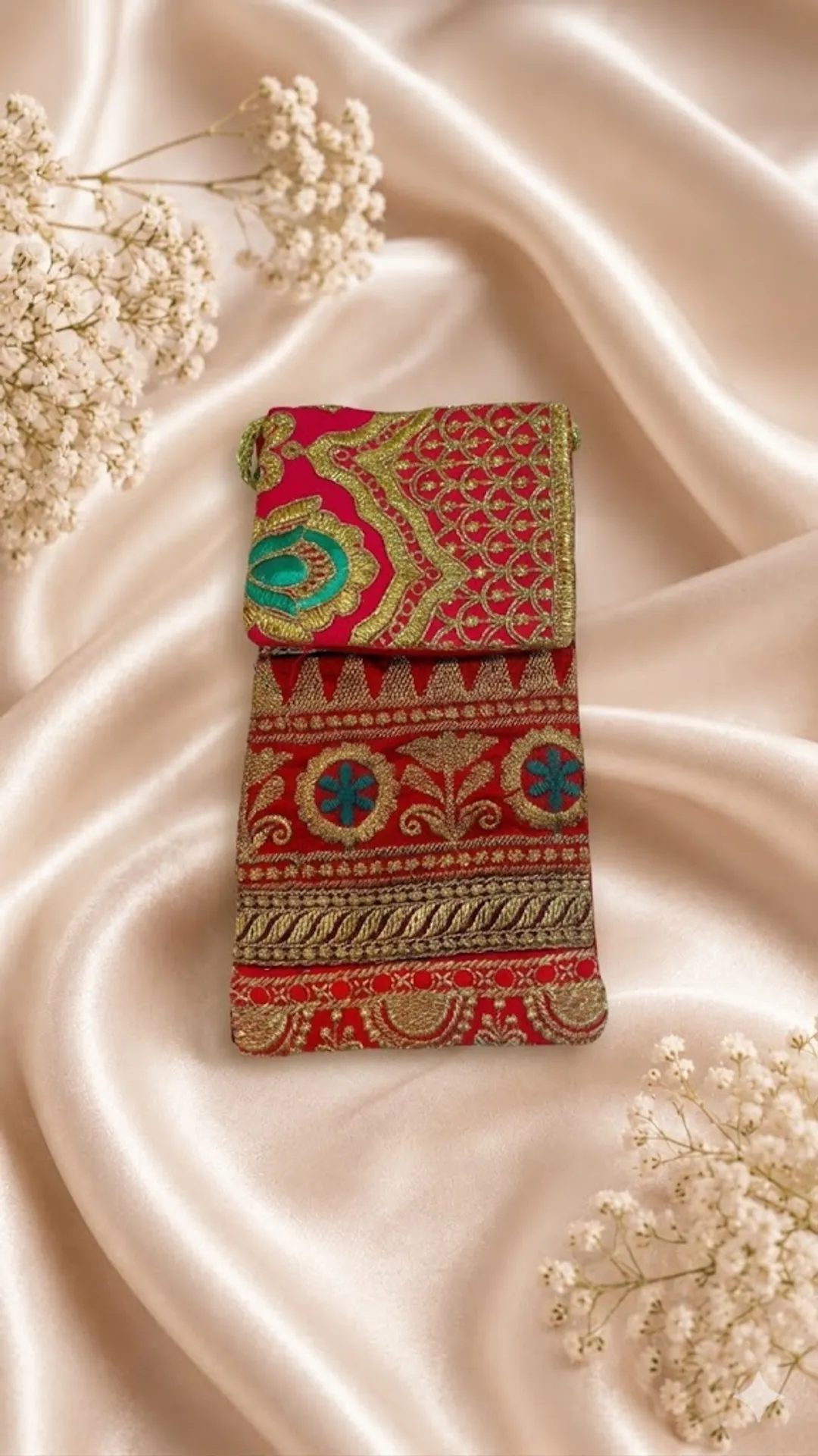 Heritage Mobile Sleeve