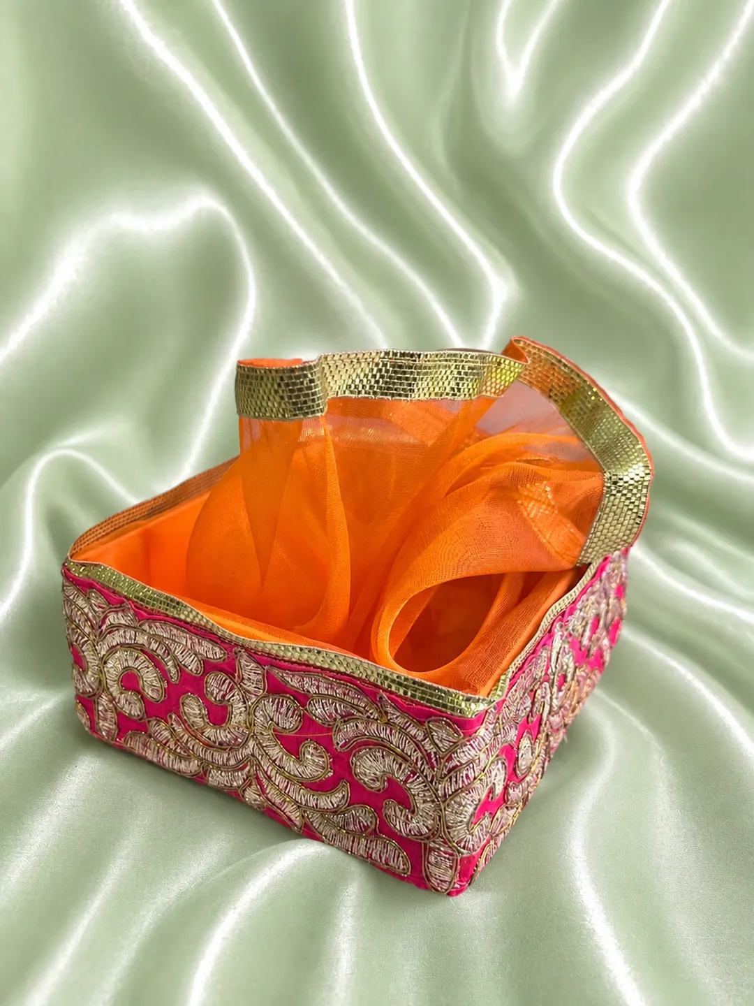 Royal Pink Mesh Wedding Hamper Basket