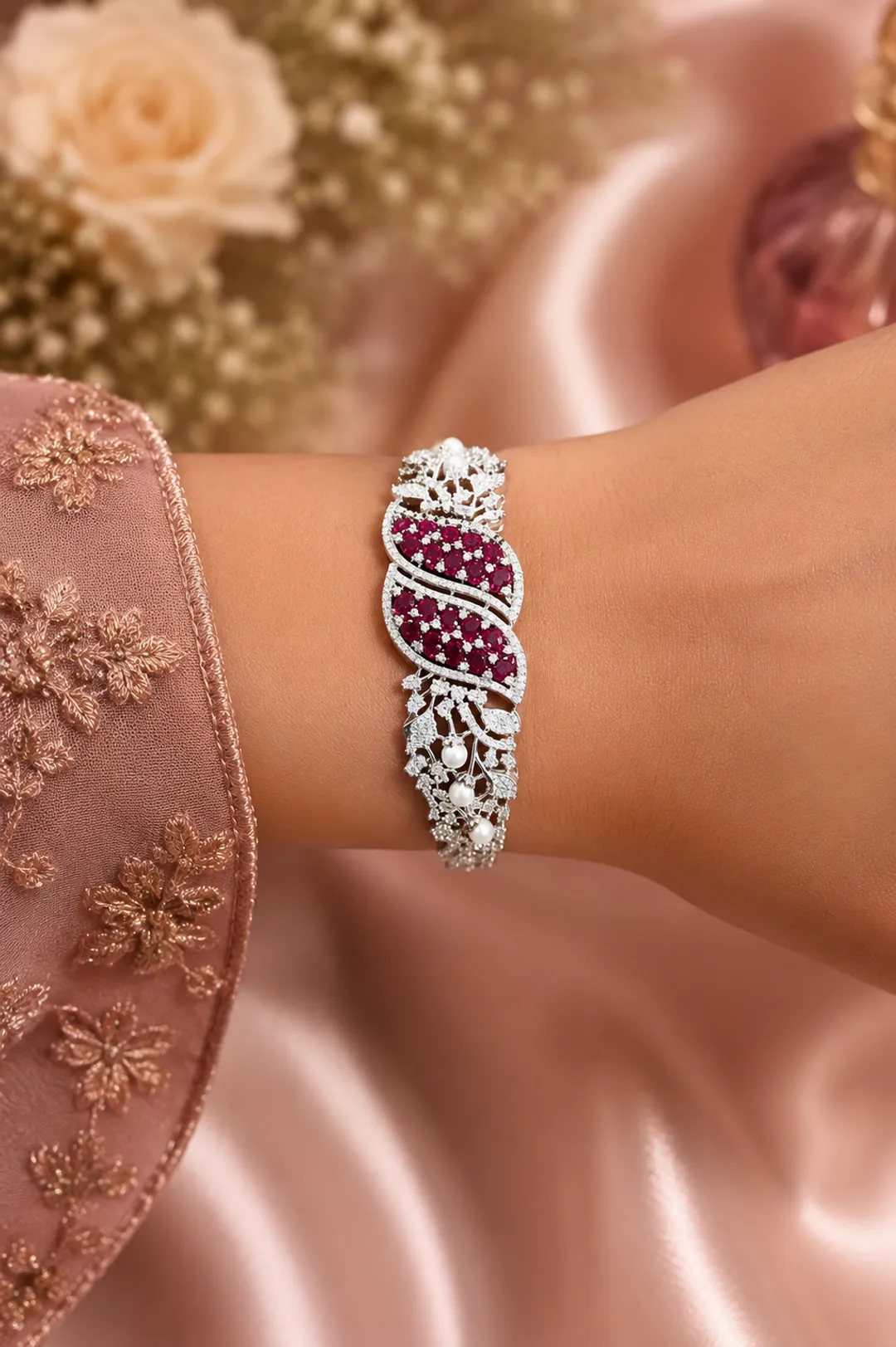 Regal Pearl Bracelet